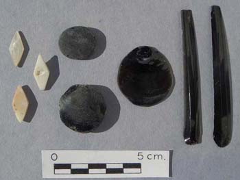 Obsidian and Shell artefacts